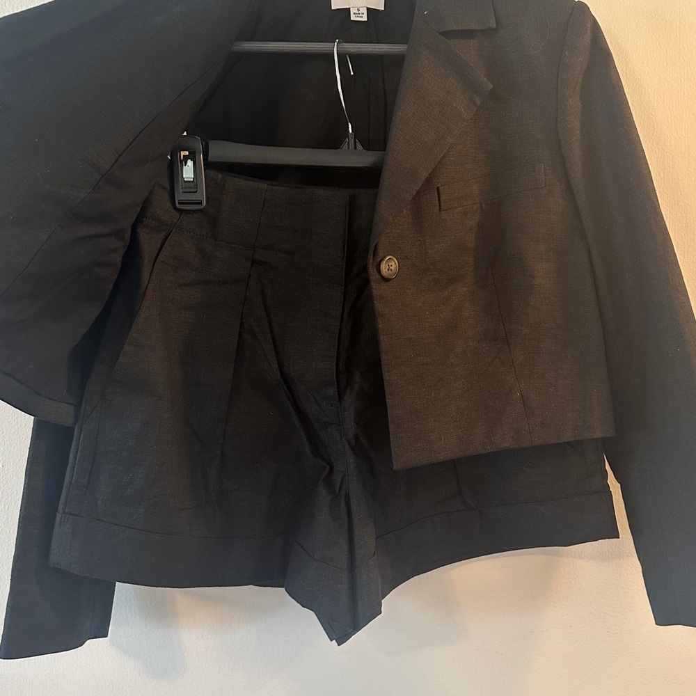 Something Navy Black Linen Shorts Size XS